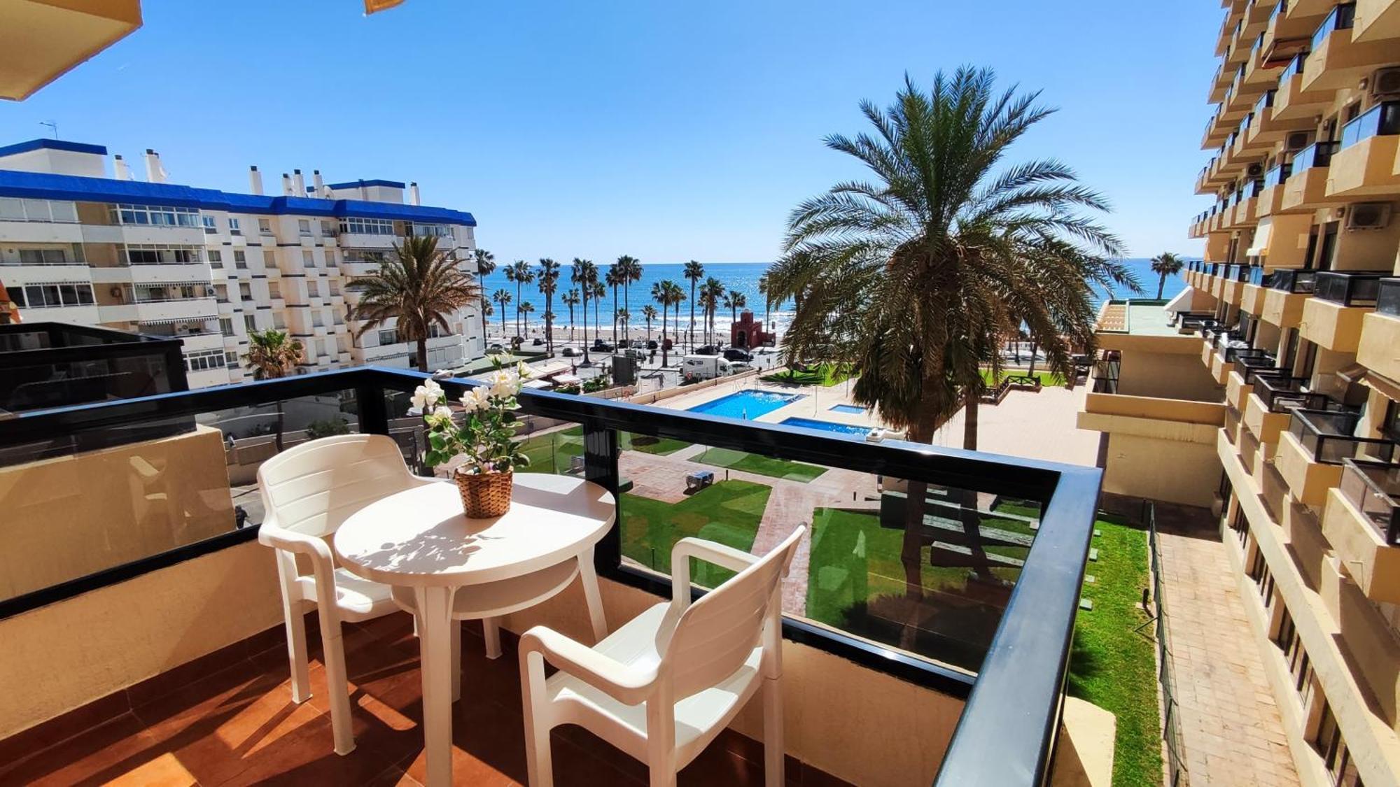 Aloha Playa Apartment With Ocean Views And Pools Benalmádena Εξωτερικό φωτογραφία